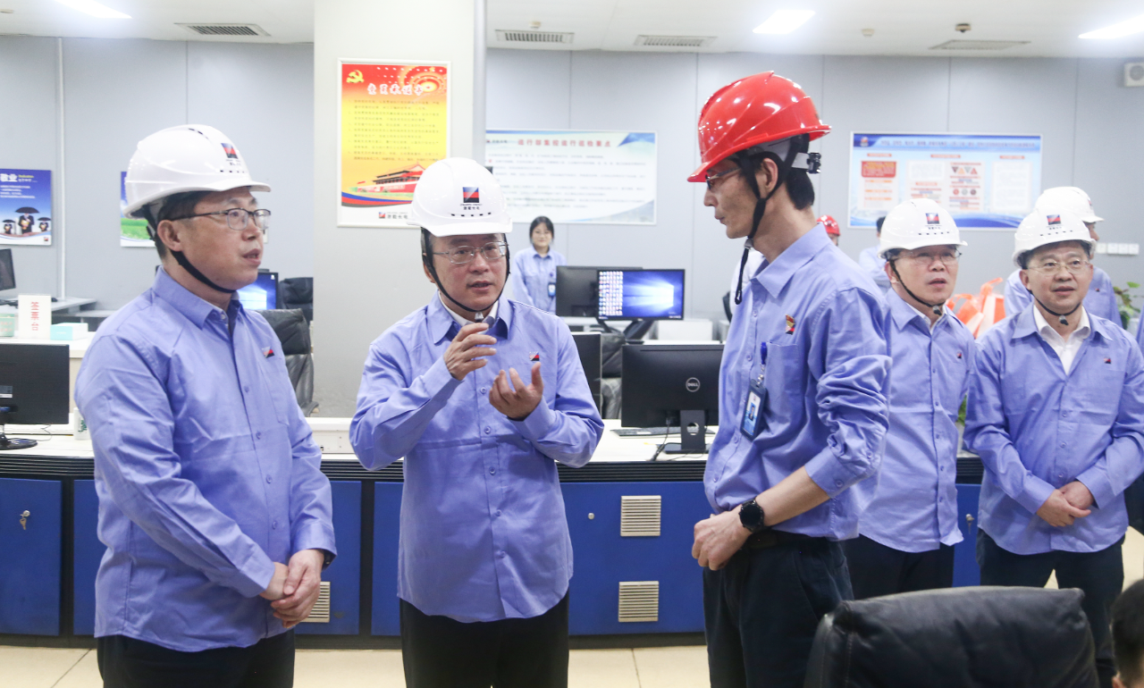 省国资委党委书记、主任董贵波赴浙能长兴发电厂开展平安护航亚运调研