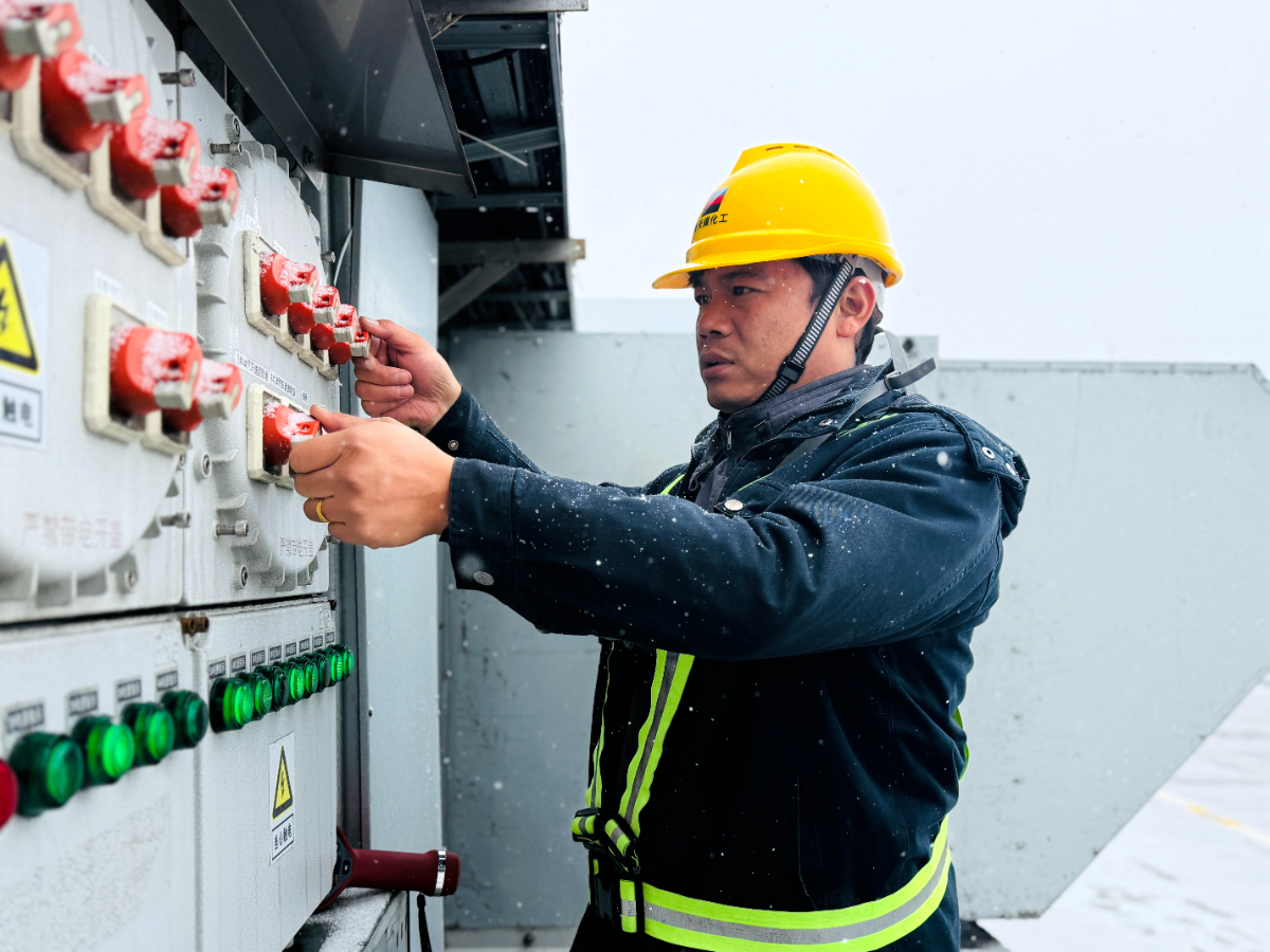 寒意袭人 以动制冻 浙能集团守护“浙”里温暖度冬