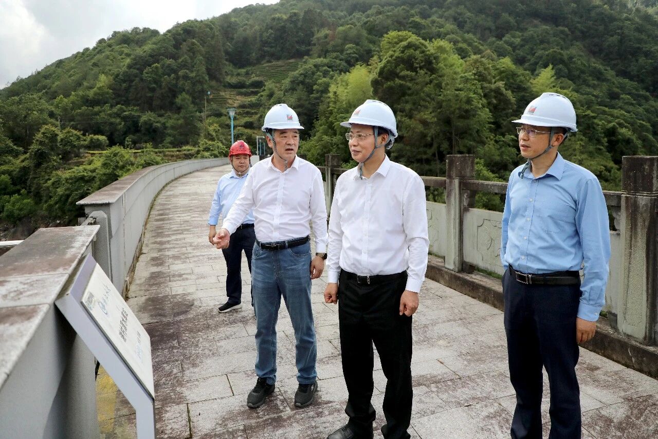 刘盛辉赴浙江新能所属水电站开展防汛防台安全检查
