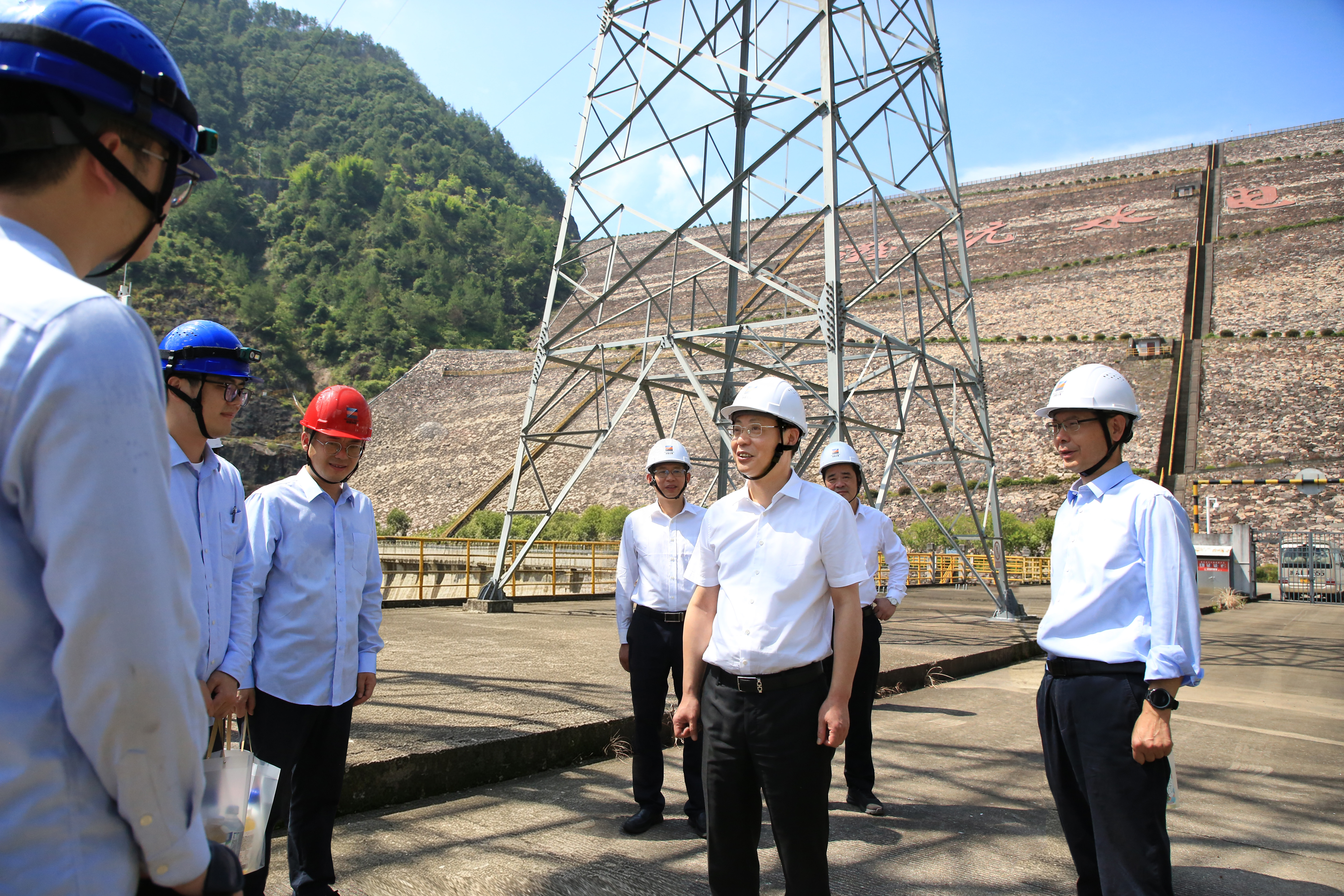 刘盛辉赴一线督导防汛防台和迎峰度夏能源保供工作