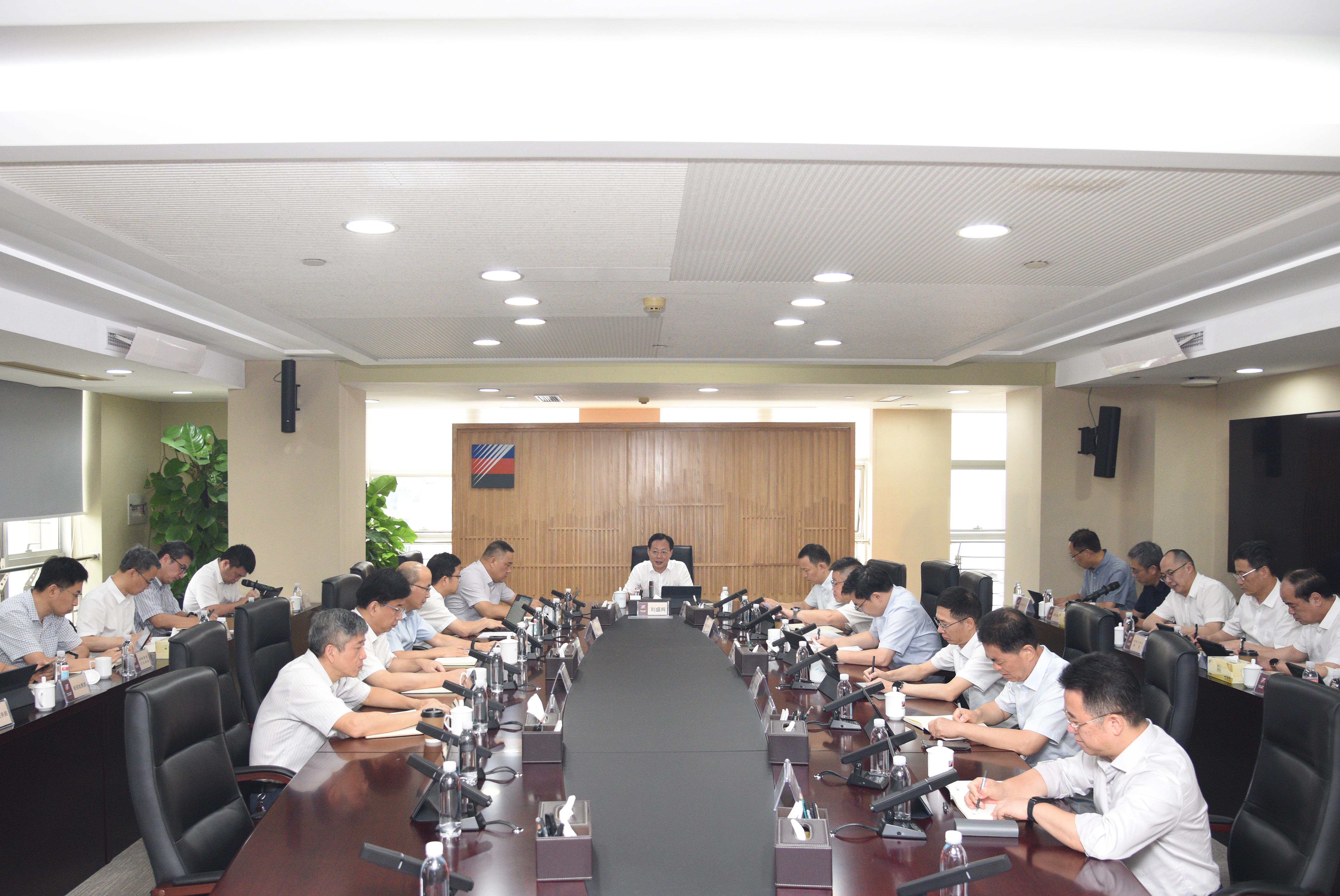浙能集团传达学习贯彻省委书记王浩在省属企业董事长总经理研修班开班式上的讲话精神